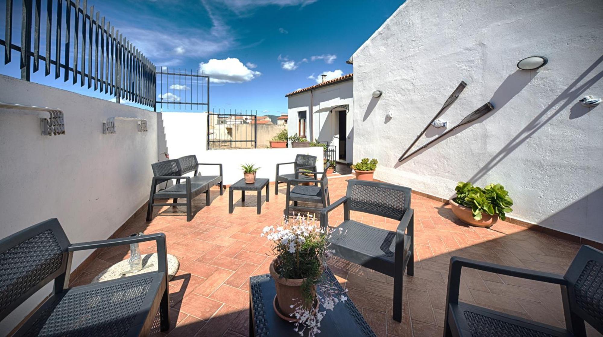 B&B Antica Dimora Olbia Bagian luar foto